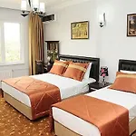 Kuk Estambul