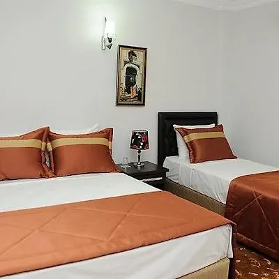 Ξενοδοχείο Kuk 3*